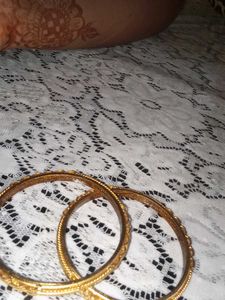 Set of 2 Gold Bangles