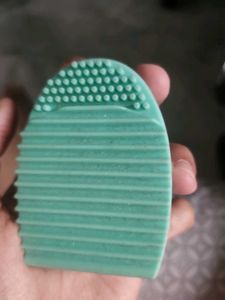 Brush Cleaning Pad