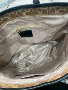 COACH SIGNATURE CANVAS TOTE BAG WD INVOICE N BOX