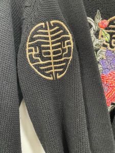 🔥Own This Stunning Black &amp; Gold Pullover🔥