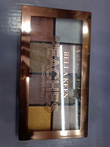 8 Colour Highlighter Palette