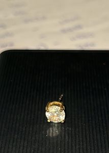 White Stone Studs High Quality