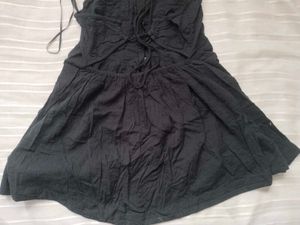 Black Sleeveless Top