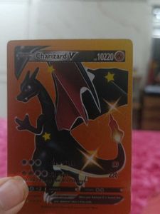 Rainbow Charizard V - Pokemon Card