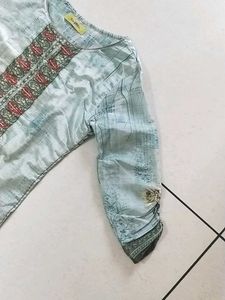 M Kurti And 2 Top
