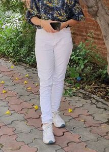 Roadster White Jeans!!