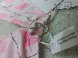 New With Tag🌸🎀 Savana🦢 PINK BRALETTE💗
