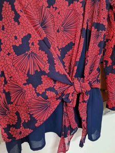 Red &amp; Blue Top With Net Sleeves