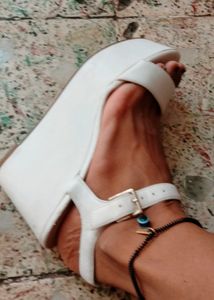 Branded Heels 👠