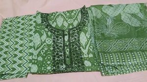 Pretty Printed Suit Material For Women 💚✨️