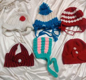 6 Girl Baby Woollen Caps