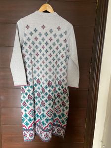 Ethnic winter Kurta from Aurelia (L)