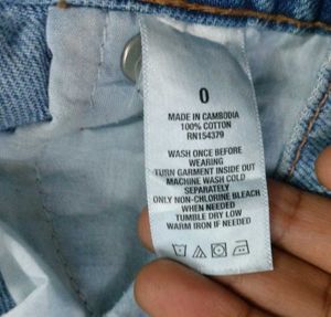 Aeropostale Ripped Mom Jeans
