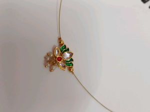 Invisible Lotus Chain