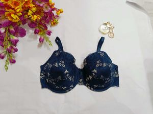 🇳🇿💫💗 Neavy Blue Colour Imported Bra