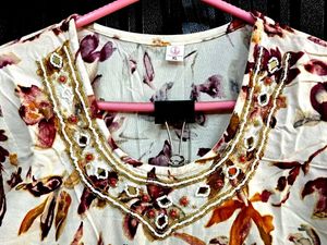 Kurta Handwork Of Kardana Neck &amp; Floral Design