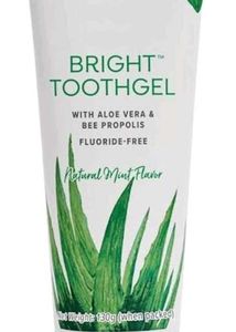 Bright Toothgel: Natural Mint Flavor