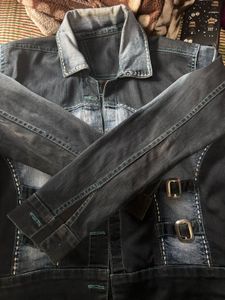 Denim Jacket - Stylish &amp; Versatile