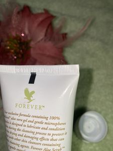 Forever Aloe Scrub With microspheres of JoJoba