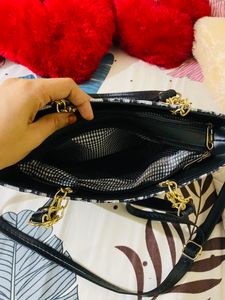 Black Slingbag 👛😍
