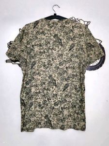 Mens Printed Tee.