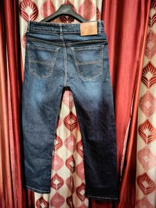 GANT Straight Fit Jeans 👖