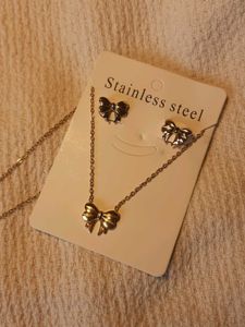 Anti Tarnish Bow Themed Jewellery Set