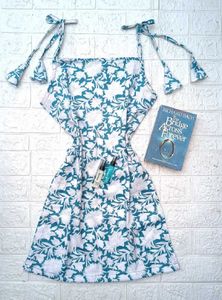 Strapped Short Kurti 💙🤍