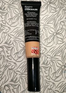 Blue Heaven Flawless Liquid Concealer