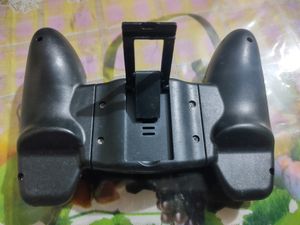 Game Pad Cum Mobile Stand