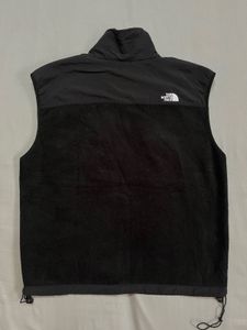 PRODUCT - Vintage TNF Zippered Vest❗️