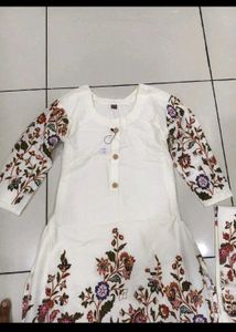Floral Embroidered Kurta Set