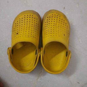 Boys Yellow Clogs Size 9