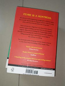 A Court of Thorns and Roses Set