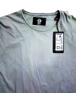 Men&#39;s Cotton T-Shirt: Comfort and StyleCotton