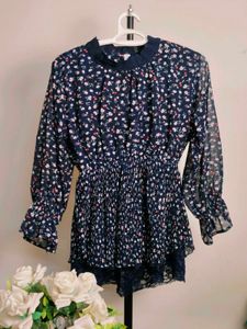 Floral Print Pleated Blouse