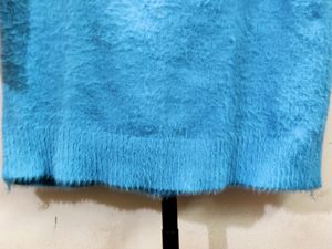 women&#39;s imported blue knitted sweater