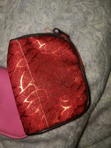 both Cute purses at the price of one ☺️