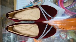 Heels And Bellies Like New