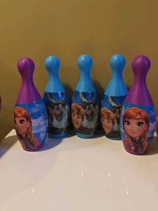 Frozen Bowling Set