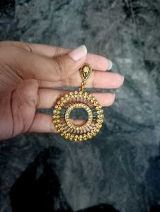 Hangings With Golden Stones