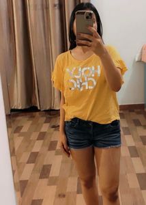 Sexy Set Of Top And Shorts 🔥(price Drop )