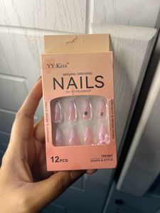 YY Kiss Natural Nails