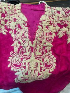 Elegant Pink Embroidered Kurta