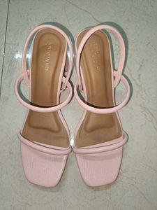 Pink Tokyo talkies