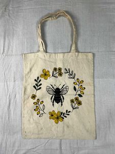 Bee Design Tote Bag