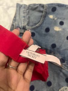 Victoria Red Non Padded Bra!