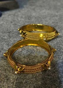 Traditional Dark Gold floral Bangle