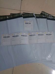 8 Shipping Bags