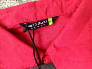 Tokyo Talkies Red Button-Up Shirt, XL size
